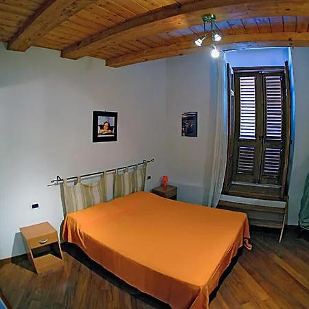 Casa Briciole 1 E 2 *