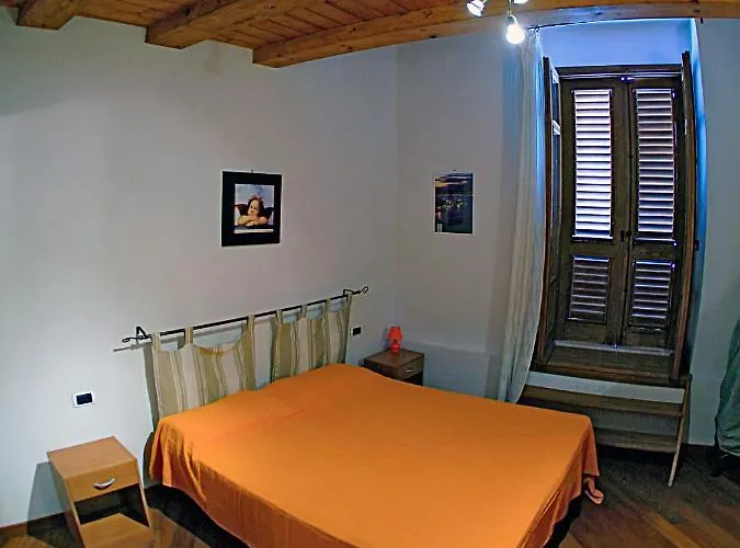 Casa Briciole 1 E 2 *